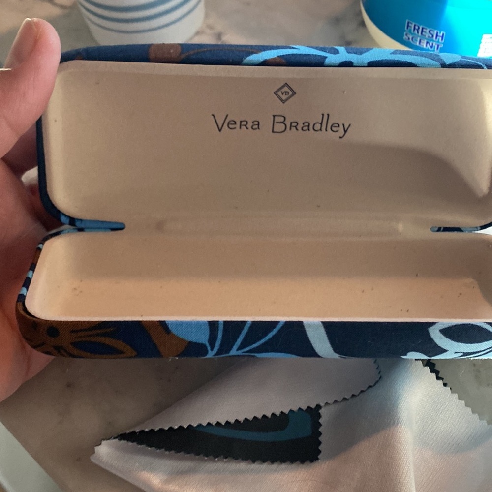 Sun/eye glass case - Picture 5 of 6